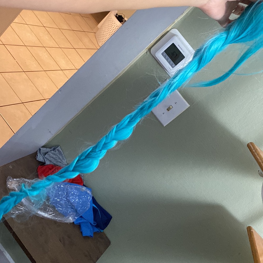 Blue wig - Picture 3 of 6